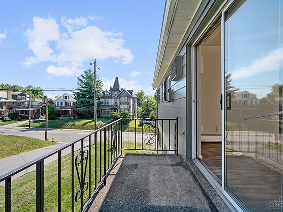 5th image of 811 Rosemont Ave