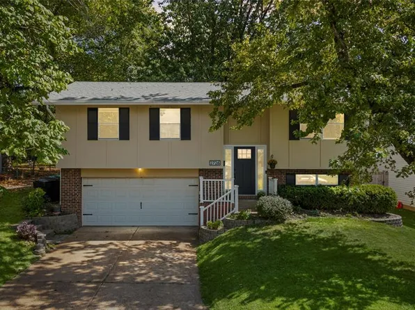 2726 Bremerton Rd, Saint Louis, MO 63144