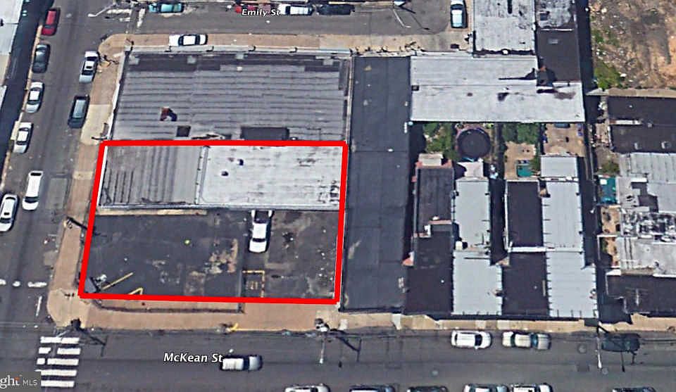 1st image of 900 McKean St