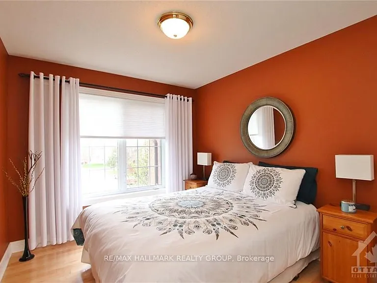 61 Scampton Dr — Photo 25
