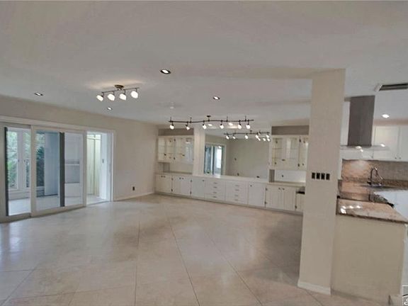 2nd image of 31 Glades Blvd #1482