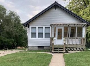 4723 Parker St, Omaha, NE 68104