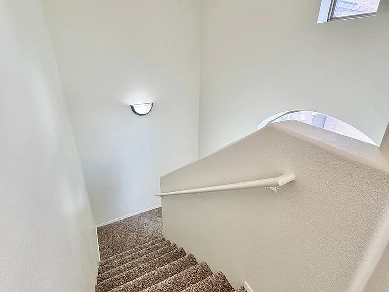 2402 E 5th St #1604 — Photo 16
