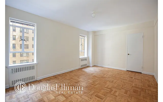 Sold by Douglas Elliman | media 15