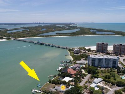 120 Little Carlos Ln, Fort Myers Beach, FL, 33931