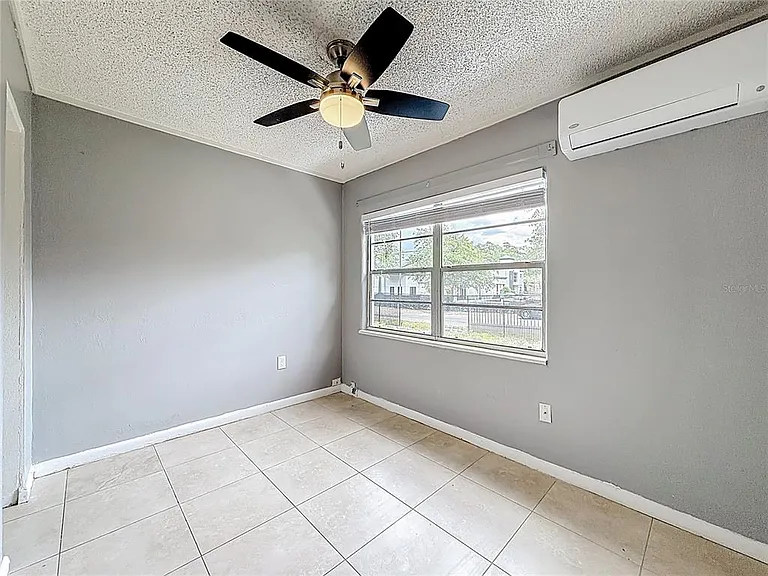 927 Hoffner Ave — Photo 13