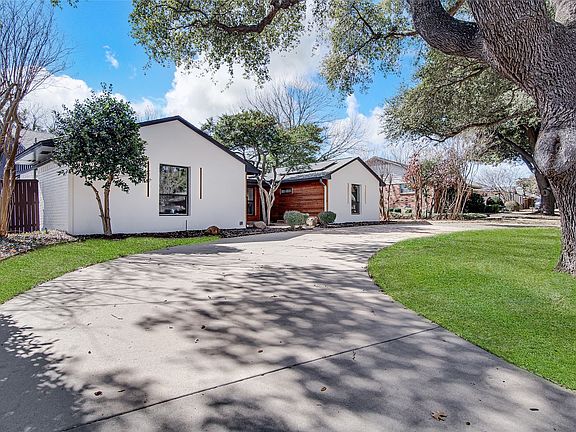 3rd image of 7992 Fallmeadow Ln