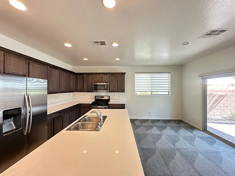 6784 Pivot Point St — Photo 7