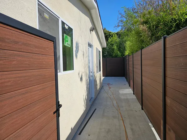 17620 Los Alimos St, Granada Hills, CA 91344