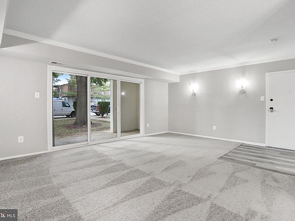 3rd image of 3803 Laramie Pl APT B