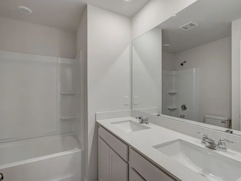 720 Emerson Ln — Photo 24