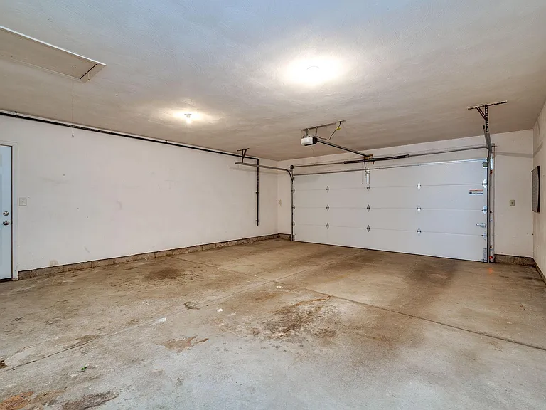 3789 Olde Willow Dr — Photo 33