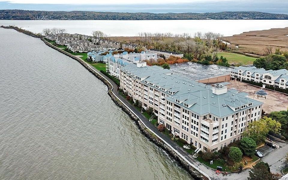 1st image of 60 Harbor Cv