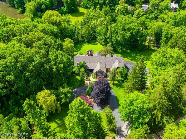 161 Lone Pine Rd, Bloomfield Hills, MI 48304