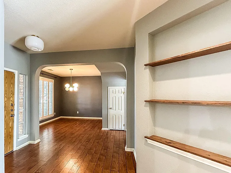 1745 Dapplegrey Ln — Photo 6