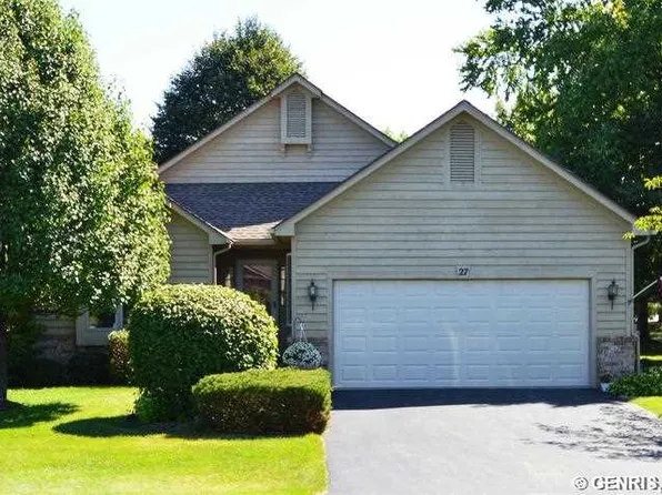 27 English Station Rd, Rochester, NY 14616