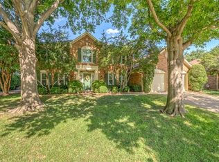 4165 Heartstone Dr, Grapevine, TX 76051