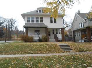 2144 W 5th St, Davenport, IA 52802