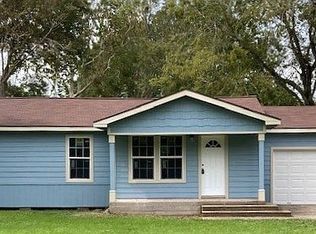 720 S Morgan St, Angleton, TX 77515