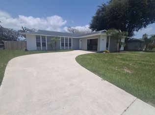 1526 SE Clearmont St, Port Saint Lucie, FL 34983