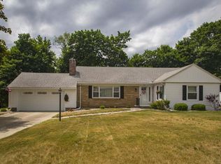 77 Tatham Hill Rd, West Springfield, MA 01089