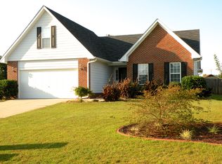 226 Jockey Dr, Raeford, NC 28376