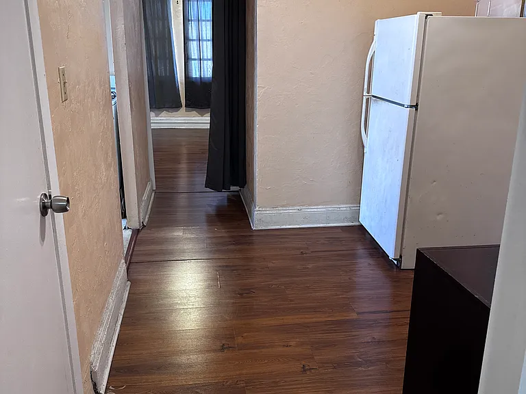 969 SW 2nd St #7 — Photo 4