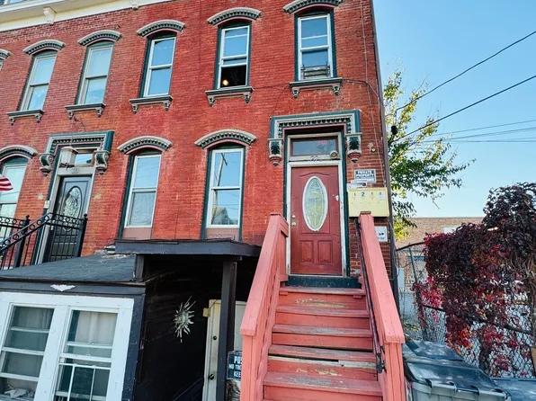 32 N Hamilton St #2, Poughkeepsie, NY 12601