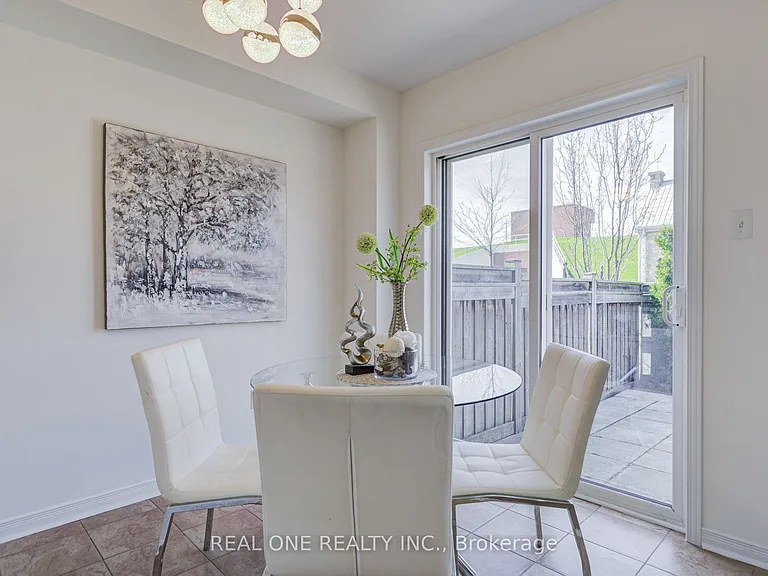 65 Westcliffe Cres — Photo 15