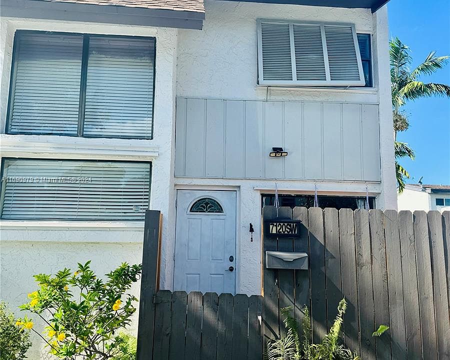 1st image of 7120 SW 110th Ave #83716