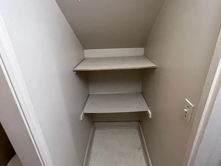 321 Vine St — Photo 9