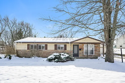 25240 Sandhurst Rd Photo 1