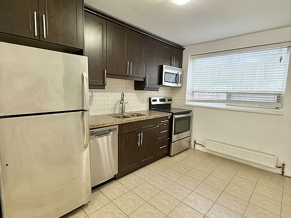 4th image of 640 Davenport Rd #106
