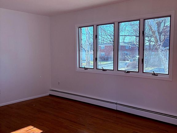 4th image of 69 Remsen St #1