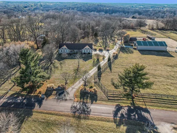 114 Maple Hill Ln, Labadie, MO 63055