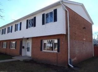 1327 Monomoy St APT A, Aurora, IL 60506