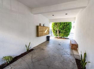 7044 Lanewood Ave, Los Angeles, CA 90028