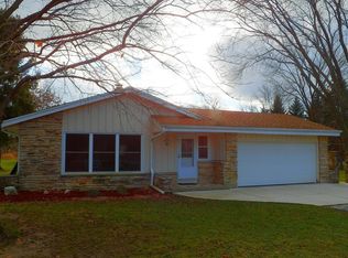 N79W24731 Plainview Rd, Lisbon, WI 53089