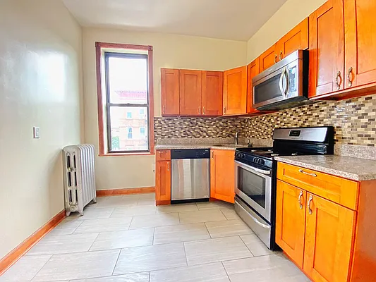 Rented by Douglas Elliman | media 48