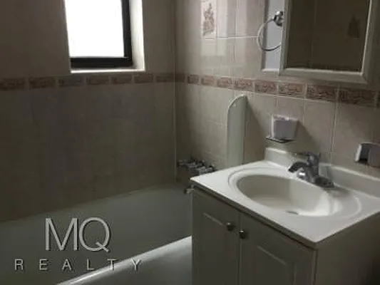 Rented by MQ Realty LLC | media 7