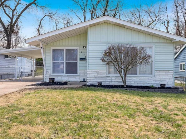 3716 Comstock Dr, Saint Louis, MO 63125
