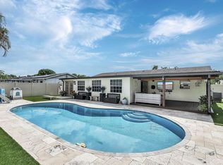 6821 NW 6th St, Margate, FL 33063