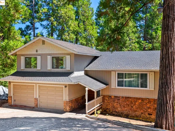 24725 Prospector Dr, Long Barn, CA 95346