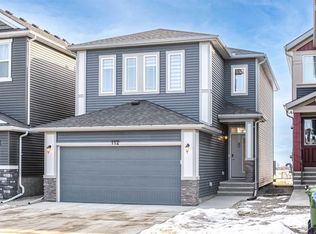 112 W Creekstone Lndg SW, Calgary, AB T2X5E7