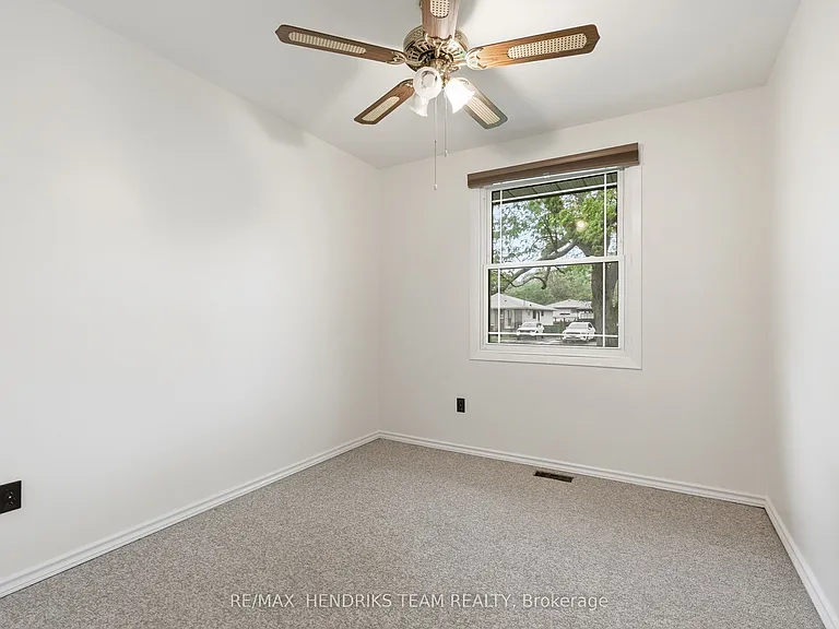 23 Crescentwood Dr — Photo 20