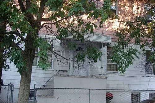 2173 W 9th St photo 1