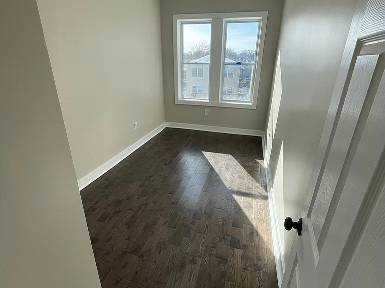190 Park St #8A — Photo 6