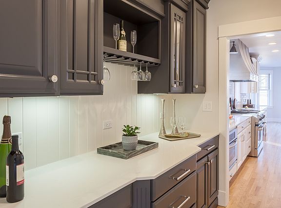5th image of 1307 Ashland Ave