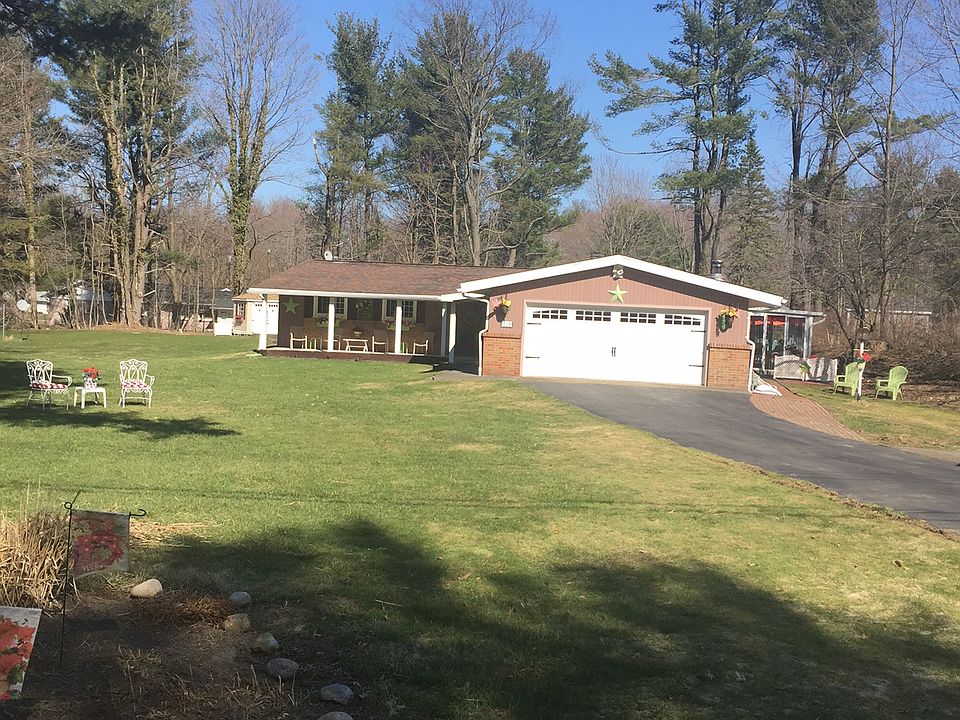 1st image of 214 Greenwood Dr