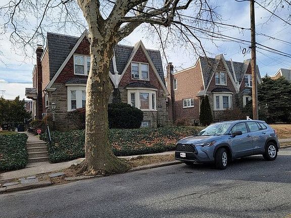 2nd image of 4018 Hartel Ave